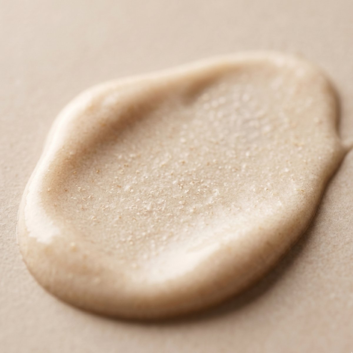 Oat ingredient texture used in pregnancy skincare to support calm and comfortable-feeling skin.